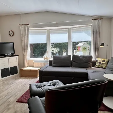 Ferienhaus Small Family Close To Sint Maartensvlotbrug